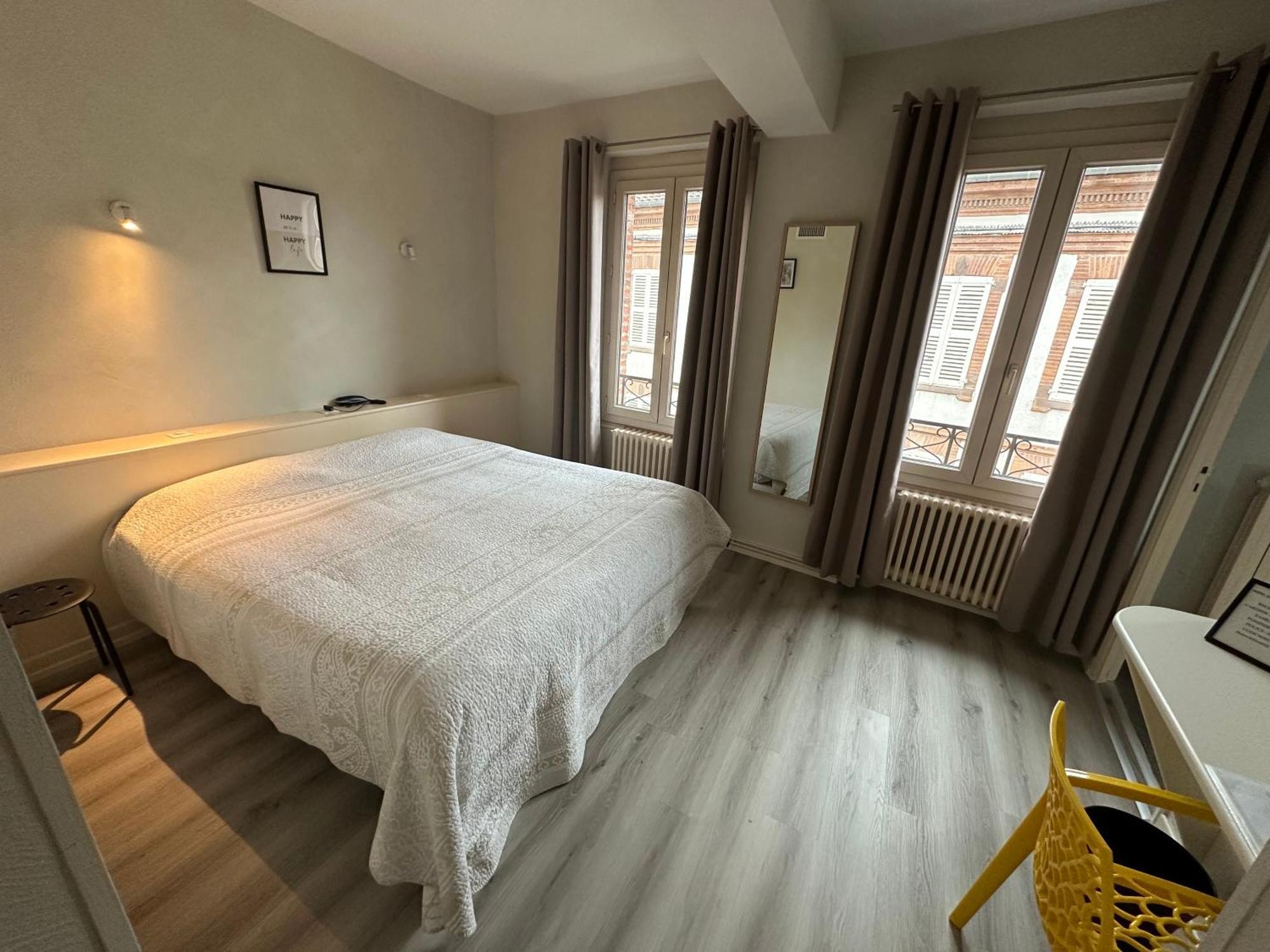 Hotel Chiffre Albi Exteriör bild