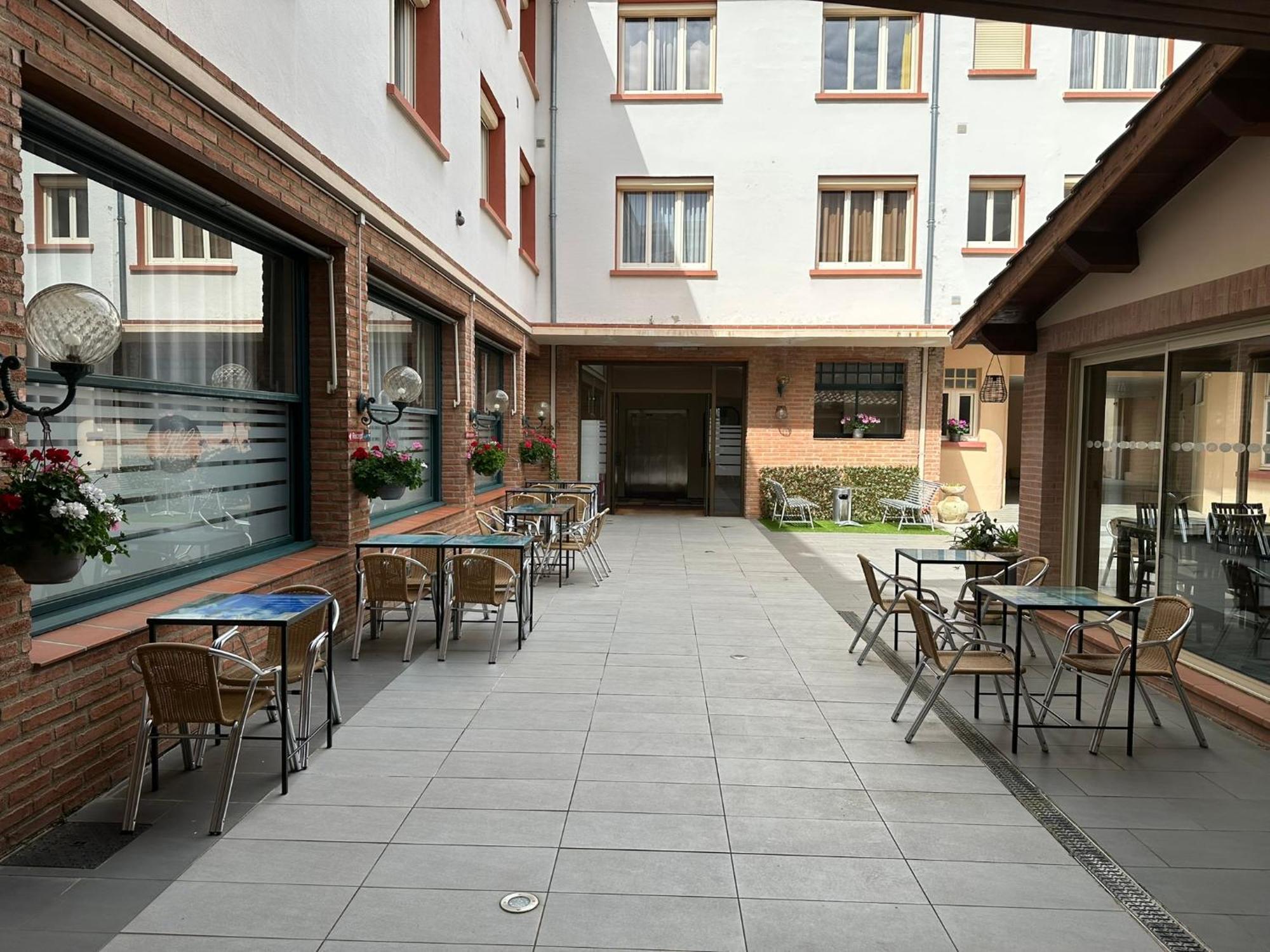 Hotel Chiffre Albi Exteriör bild